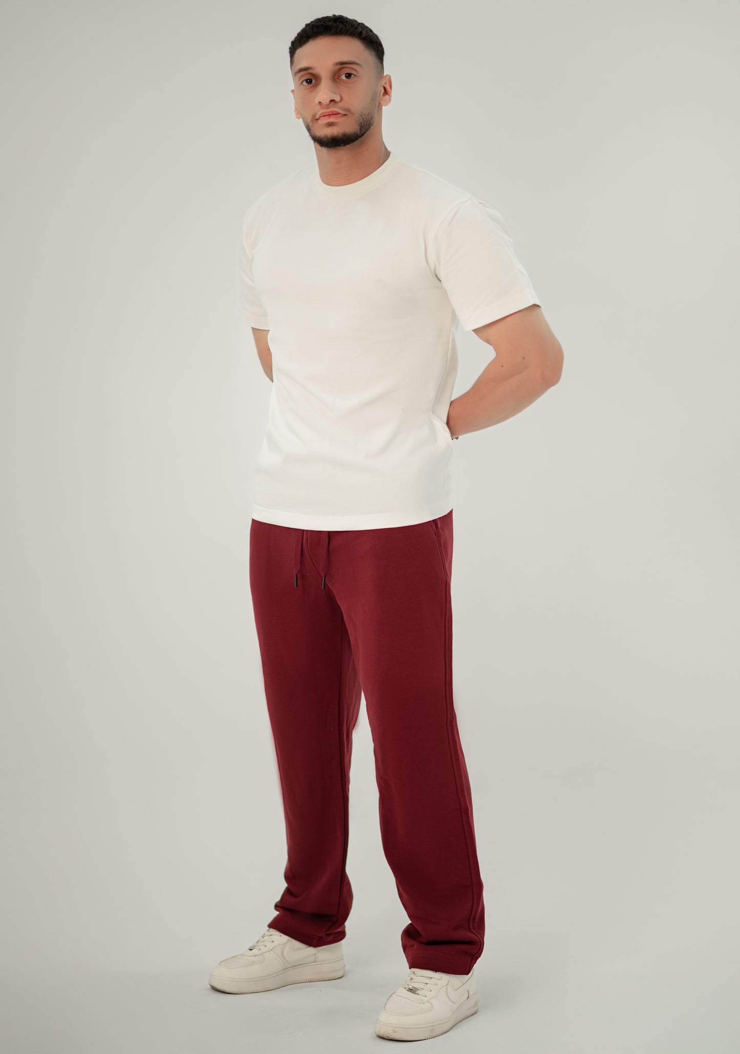WHITE T-SHIRTS