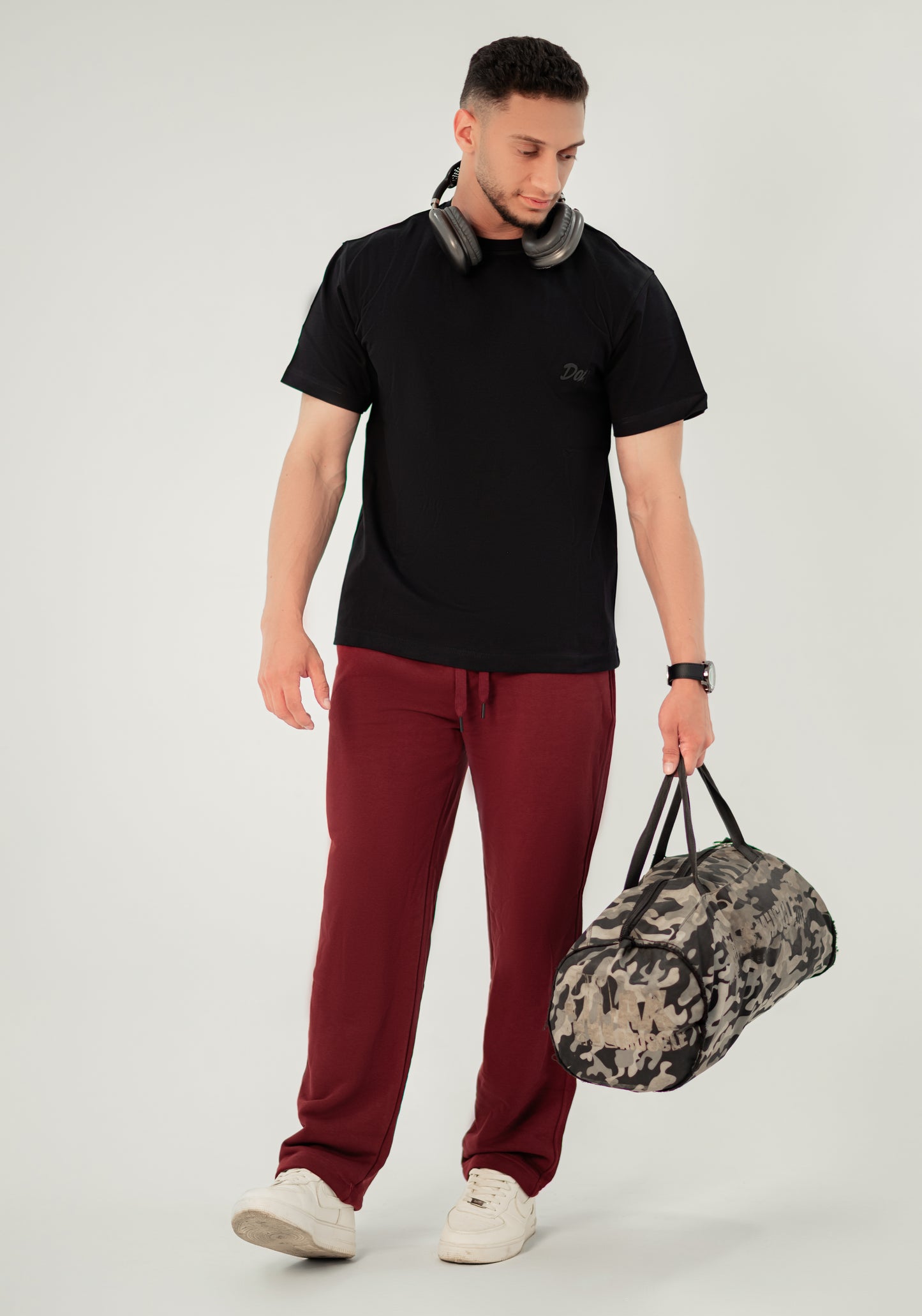 BLACK T-SHIRTS